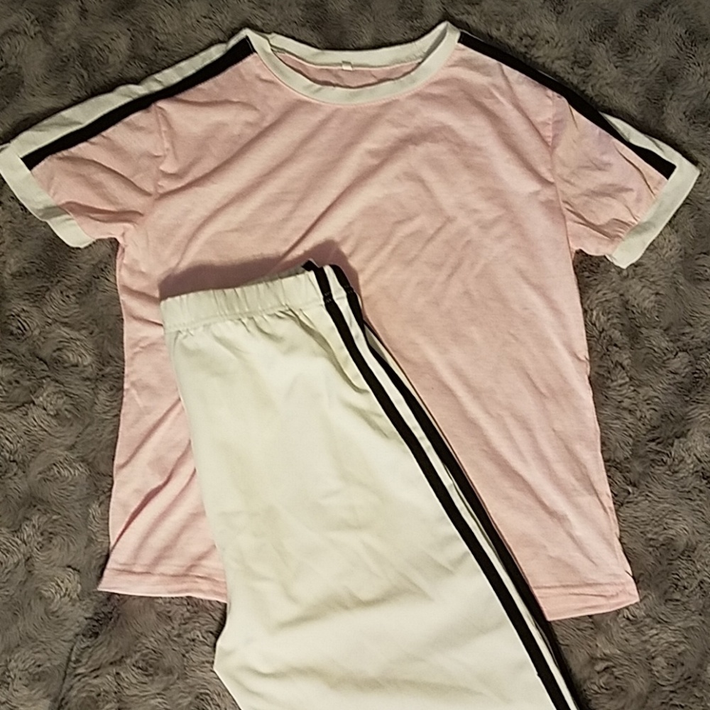 Two peice pink Oulfit!💓